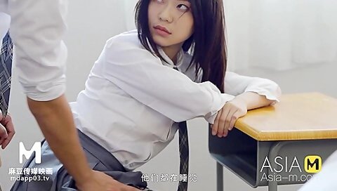 Close-up XXX Videos (25)